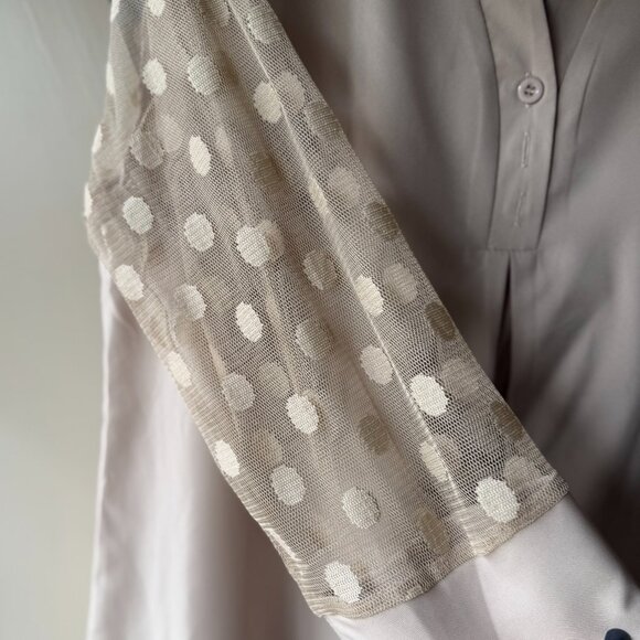 Women's 3/4 Length Sleeve Blouse, Beige - Picture 3 of 6